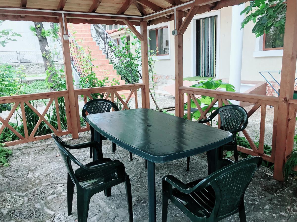 Guest House Yoanna Baltschik Exterior foto