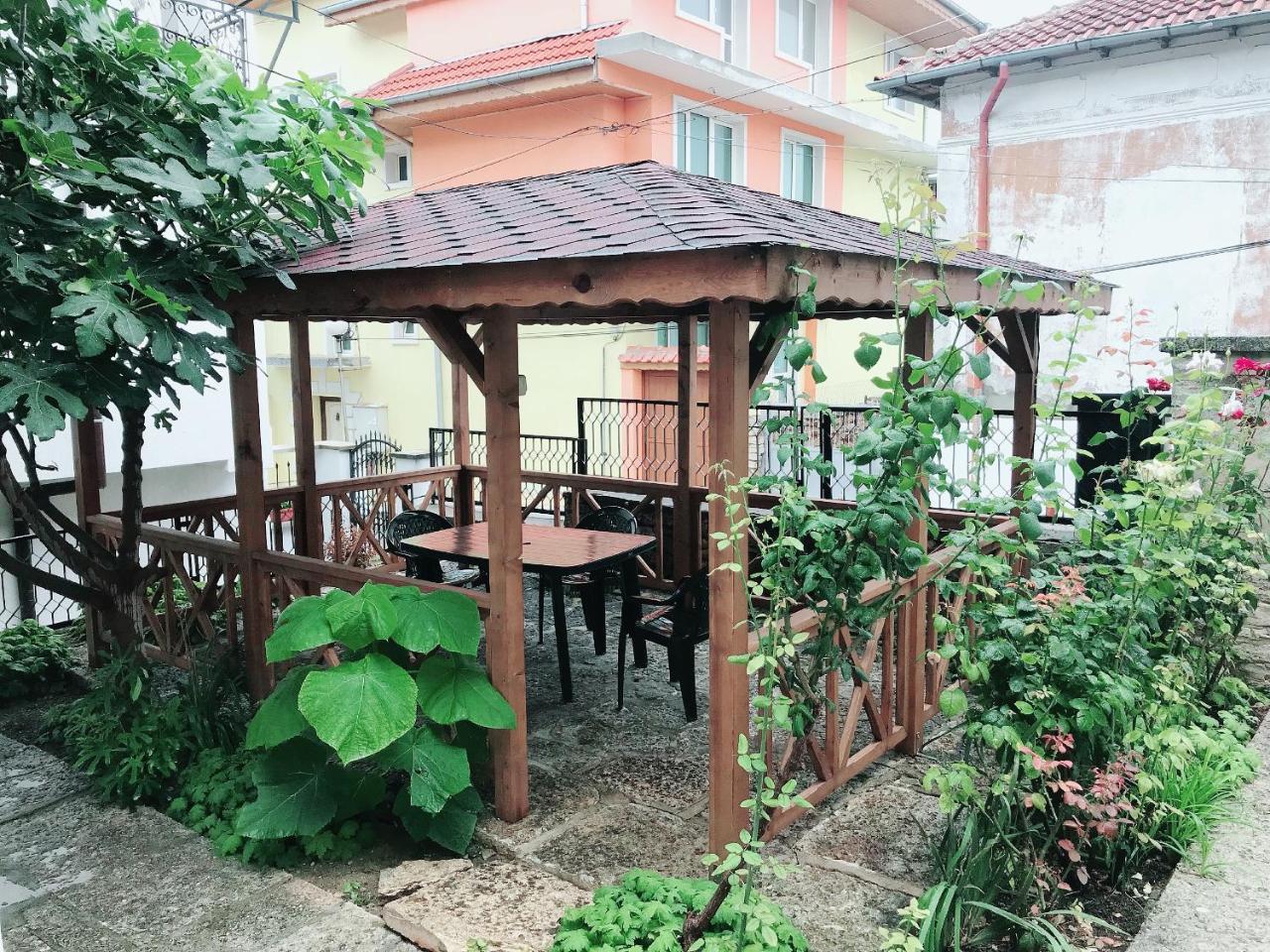 Guest House Yoanna Baltschik Exterior foto