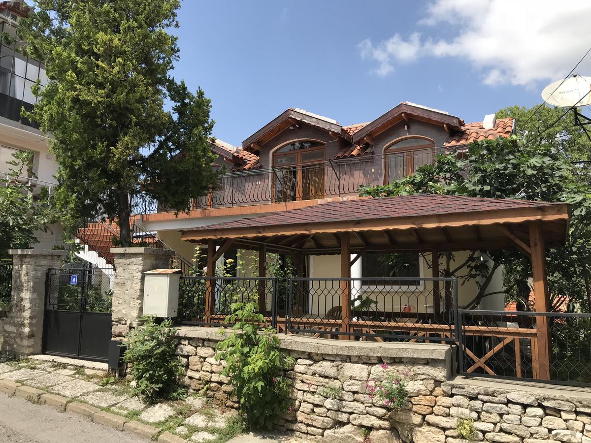 Guest House Yoanna Baltschik Exterior foto